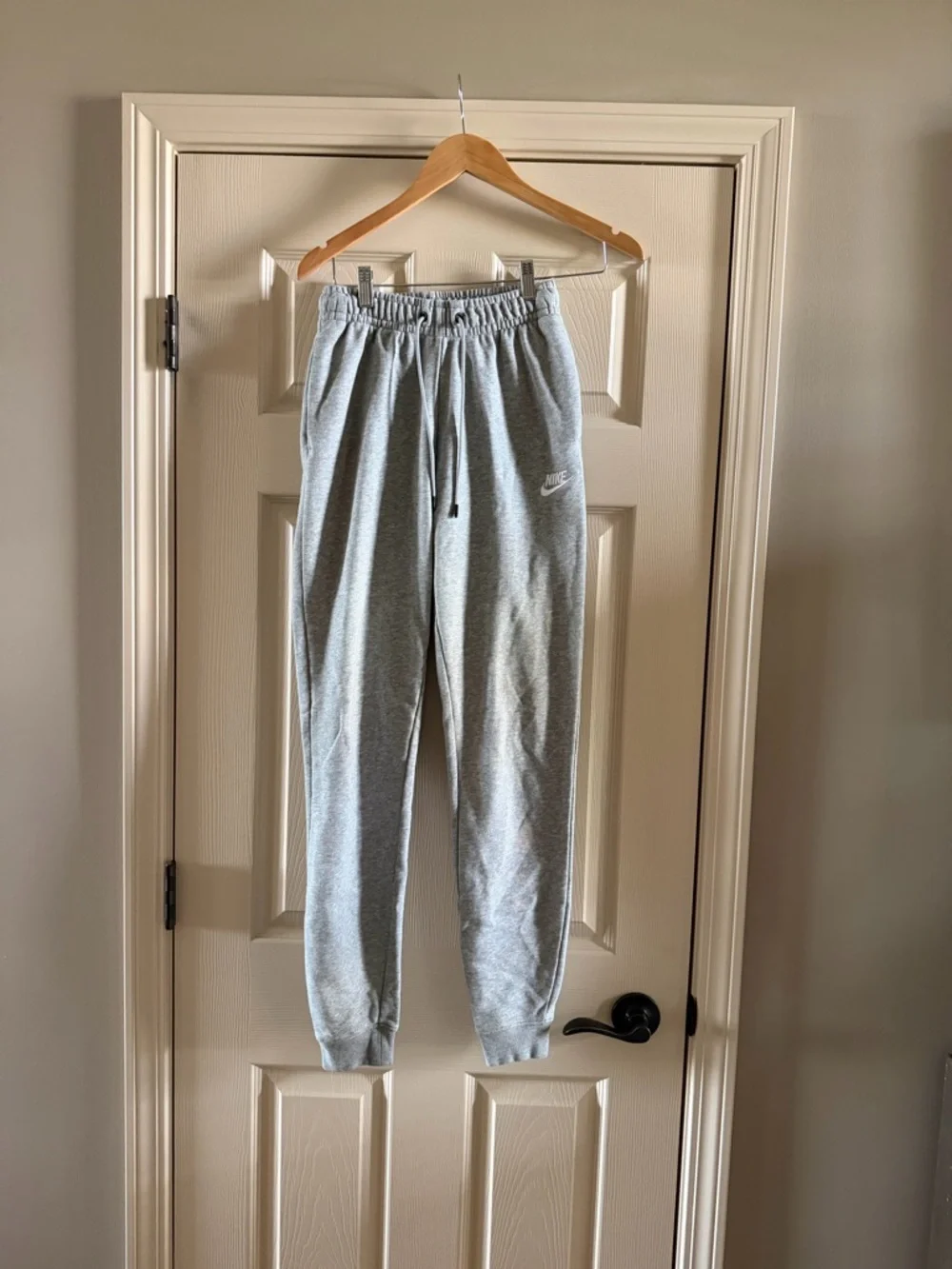 Women's Nike Sportswear Club Fleece Joggers - Picture 7 of 9